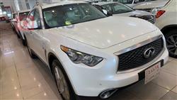 Infiniti QX70